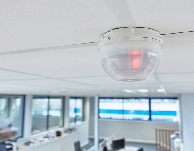 Installation d'alarme intrusion, pour votre entreprise, à marseille dans les bouches du rhône