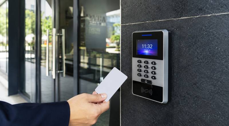 Installation d’un système de contrôle d’accès dans une entreprise du 13